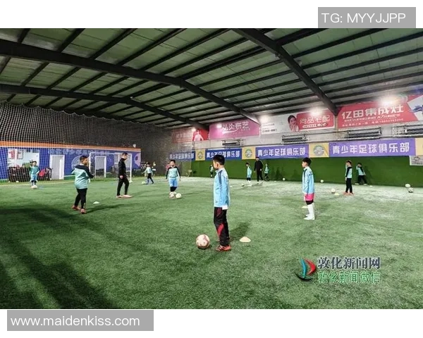 免费足球培训课程开启青少年运动梦想助力健康成长